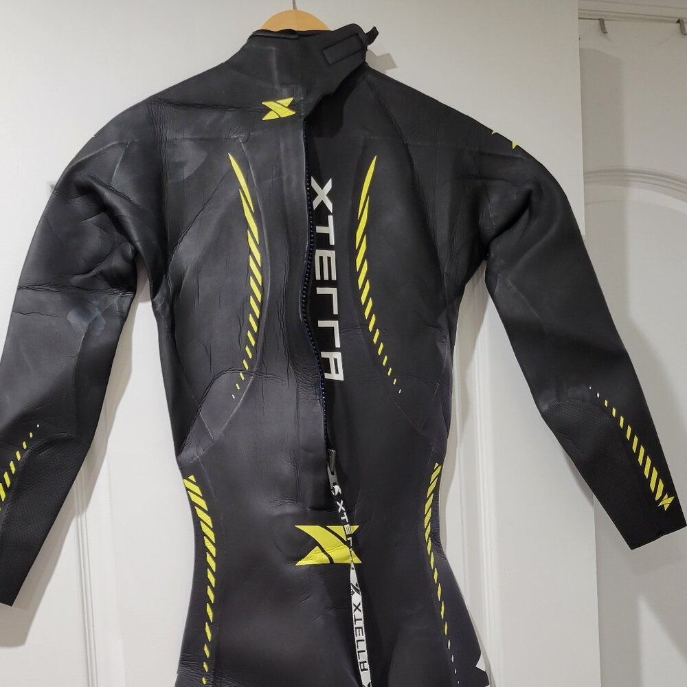 Mens wet suit
